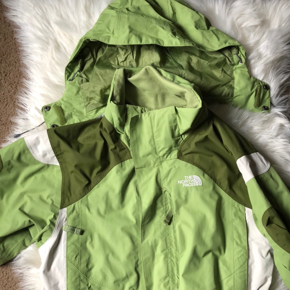 The North Face| waterproof winter coat M - Picture 6 of 8
